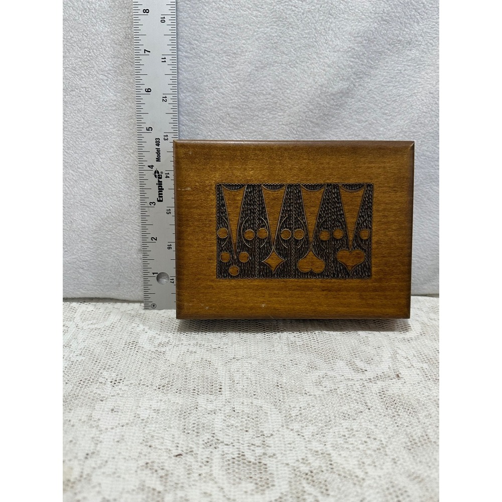 Vintage Wooden Keepsake Box Carved Playing Card Suits Organizer Hinged‎ Lid - Picture 5 of 6